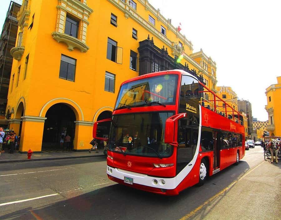 Lima : City tour 360° Panoramic bus - Sightseeing Tour - Walking the Historic Center: Plaza San Martín to Plaza Mayor