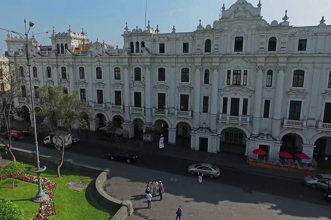 Lima City tour and Catacombs Museum (04 hours) Private Tour with guide in Lima - Why this 4-hour Lima route works (and who it suits)