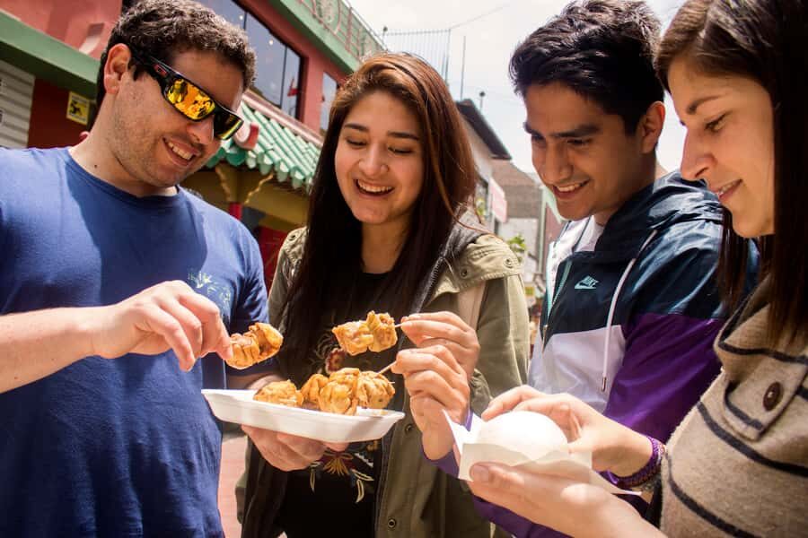 Lima: Flavors and Tradition Walking Tour with Food Tasting - The guide factor: clear explanations you can actually use