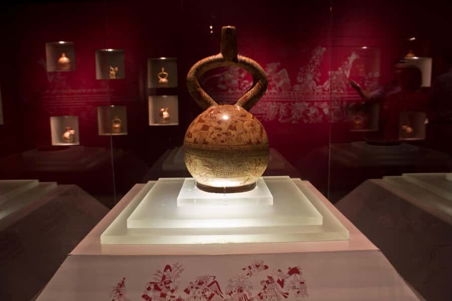 Lima: Half-Day Private Lima City Tour and Larco Museum - Admission Included: Value for $122 and What You Should Compare