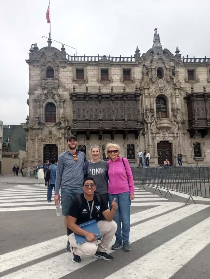 Lima: Historic Center Walking Tour with Pisco Sour Tasting - Gran Hotel Bolívar and the photo-friendly “big-city” feel