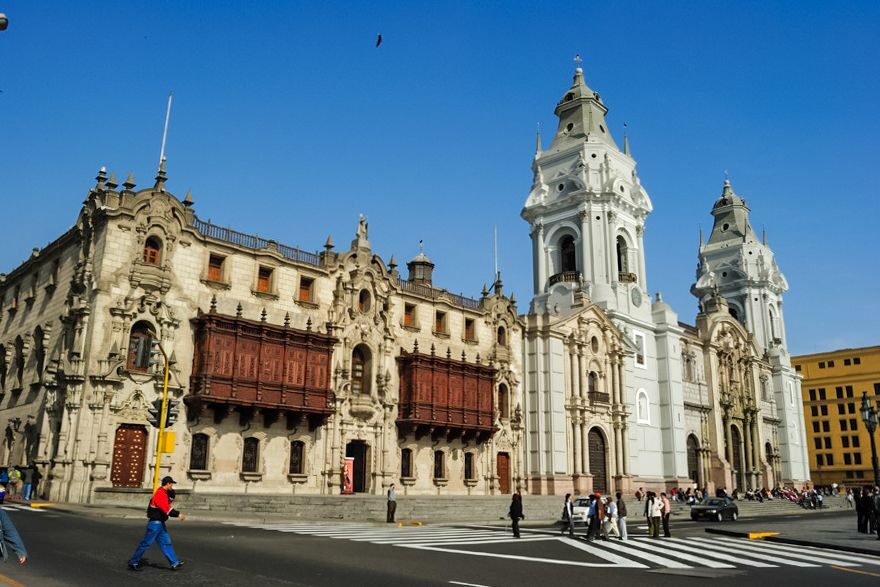 Lima: Historic Downtown, Miraflores & Catacombs Private Tour - Larcomar: where the tour ends, and lunch becomes easy