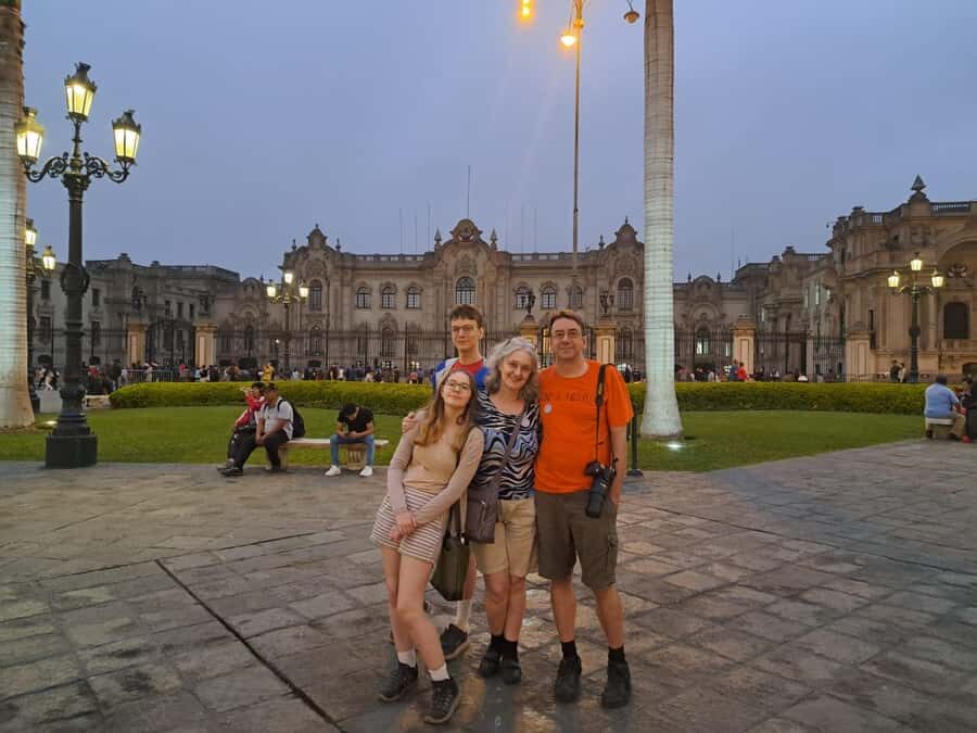 Lima: Historic Downtown, Miraflores & Catacombs Private Tour - Meeting up smoothly: pickup options and how transport fits the plan