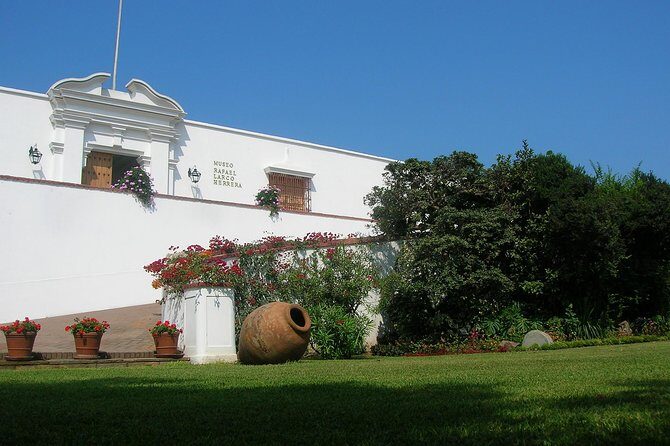 Lima in a Day: City Sightseeing Tour, Larco Museum and Magic Water Circuit - Magic Water Circuit at Night: Lasers, Music, and Choreographed Fountains