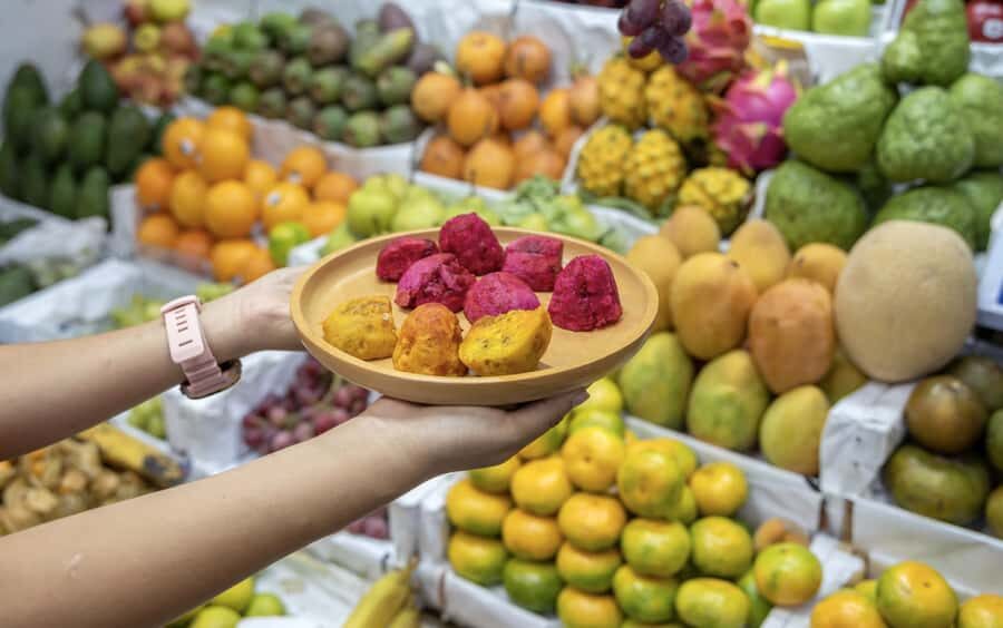 Lima: Market Tour and Cooking Class with Pisco Sour - Finding Surquillo Market by smell and by story