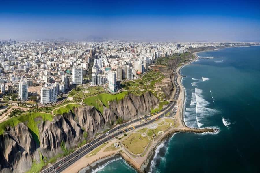 Lima: Private Custom Walking Tour With A Local Guide - What you’ll actually see: historic building exteriors and colonial architecture