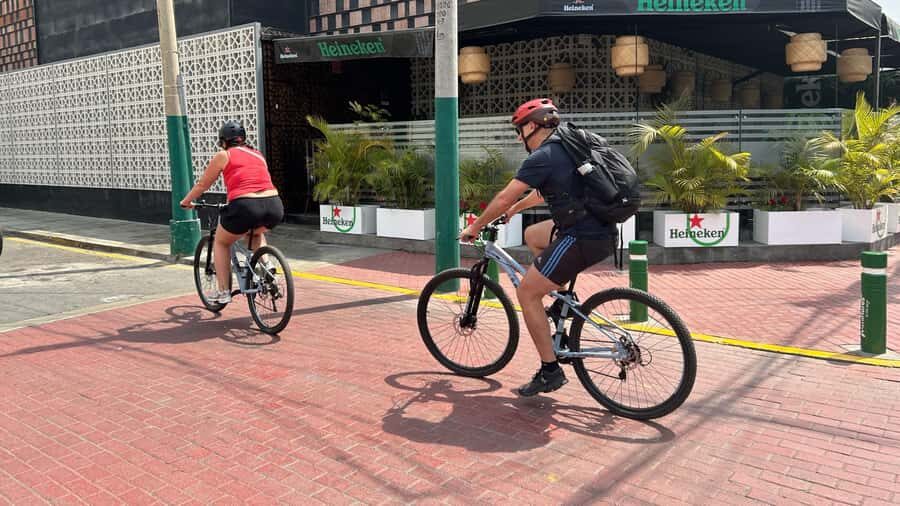 Lima: Sightseeing Bike Tour with Food and Drink Tastings - Price and value: what $65 gets you in four hours