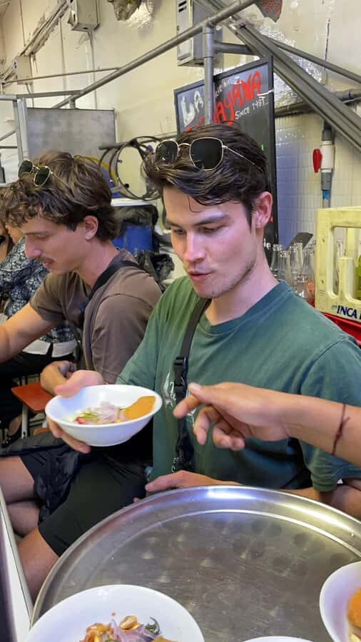 Lima Street Food: A gastronomic adventure through the city. - Starting at Estación Benavides Metropolitano: where your Lima day begins