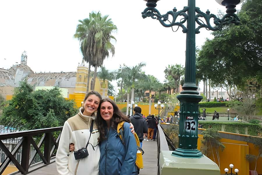 Lima: Tour in Miraflores, San Isidro, Barranco & Chorrillos - Starting in San Isidro: El Olivar’s quiet walk