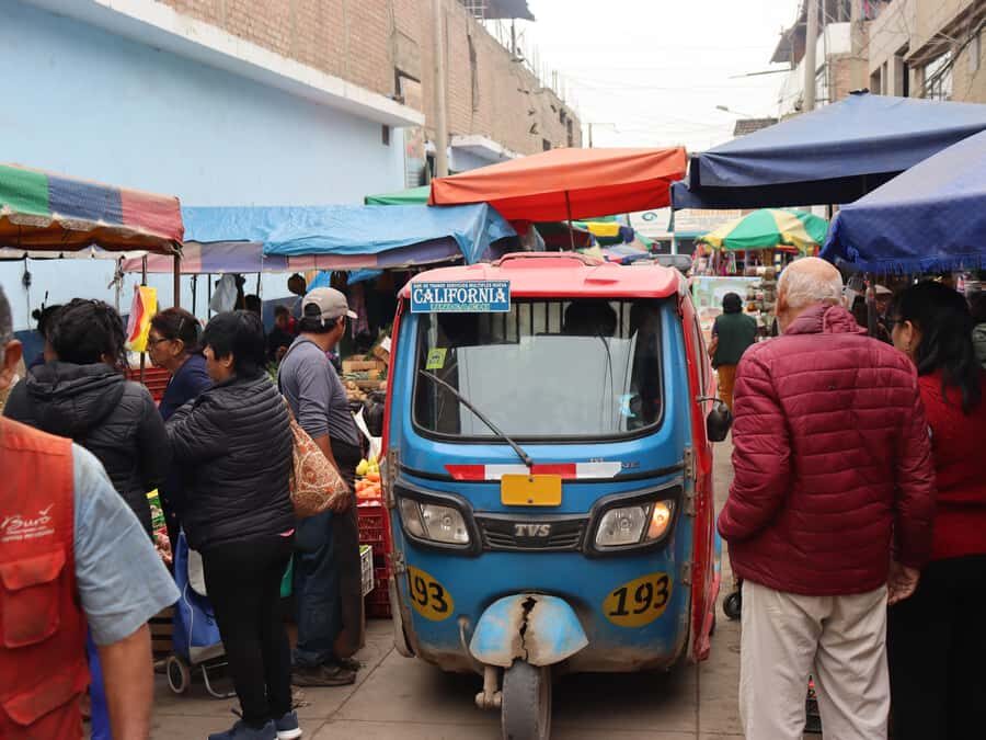 Lima: Villa El Salvador Shanty Town Tour - Pickup and van ride: 45 minutes each way that you’ll want for orientation