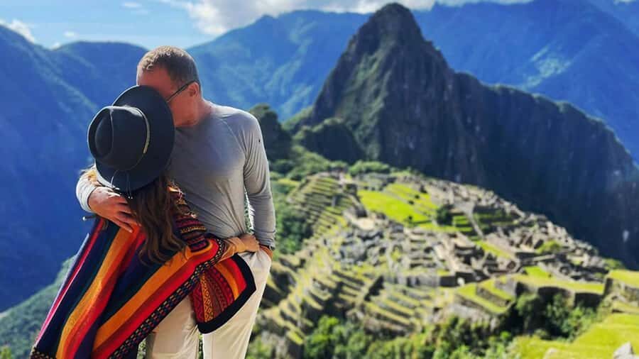 Machu Picchu: 1-day tour by Vistadome Observatory train - The 05:00 hotel pickup and Ollantaytambo connection