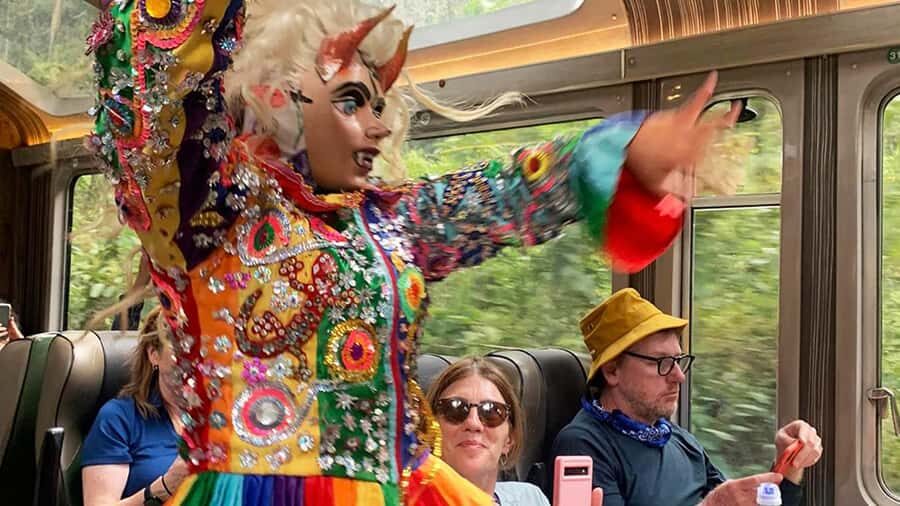 Machu Picchu: 1-day tour by Vistadome Observatory train - Aguas Calientes to Machu Picchu entrance: bus time and first steps