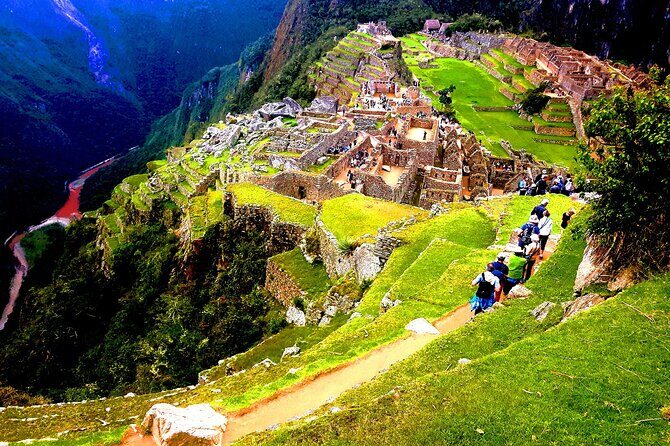 Machu Picchu 1 Day Tour from Cusco by Train - Train Ride From Cusco to Aguas Calientes: Scenic Time With Real Purpose