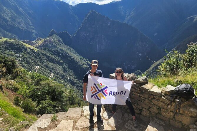 Machu Picchu Full Day with lunch by Aludi Travel - Aguas Calientes for About 1 Hour: The Base-Town Reality Check
