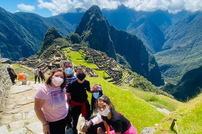 Machu picchu one day by train all included - Circuit 2 and the guided 2-hour visit: what you gain beyond photos