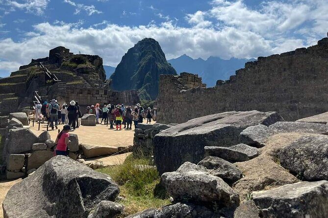 Machu Picchu Small Group Day Tour from Cusco - Cusco pickup at dawn: comfort, timing, and the Sacred Valley drive