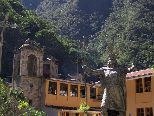 Machupicchu Guide Service - Stop 3: Plaza Manco Capac for Context Before the Stones