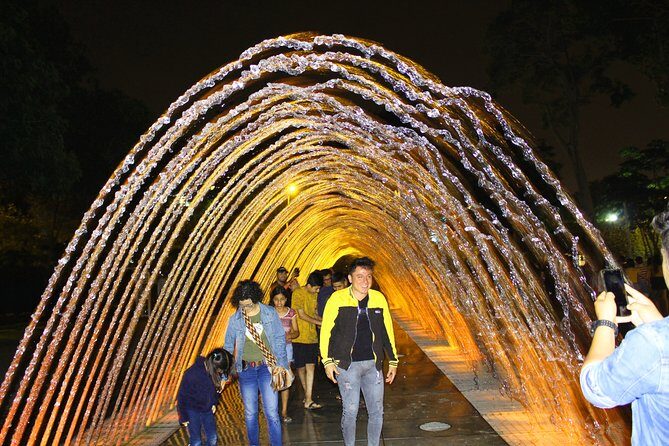 Magic Fountains Park & Bohemian Barranco at Night (Small Group) - Who this tour is best for (and who might want another plan)