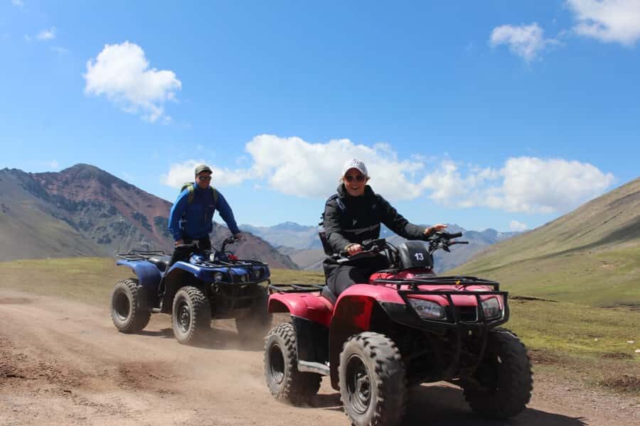 Montaña de Colores: tour en cuatrimotos día completo - The descent: why you should double-check your ATV before you drop