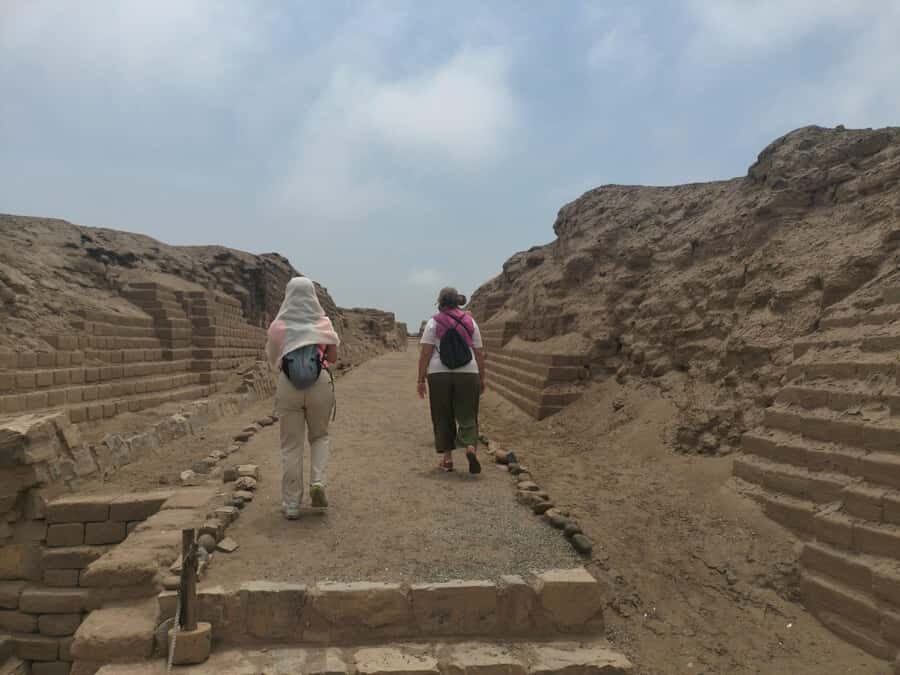 Pachacamac: Private tour of the Great Archaeological Sanctuary and Site Museum - Logistics That Affect Your Comfort (Pickup Time, Walking, Hat)