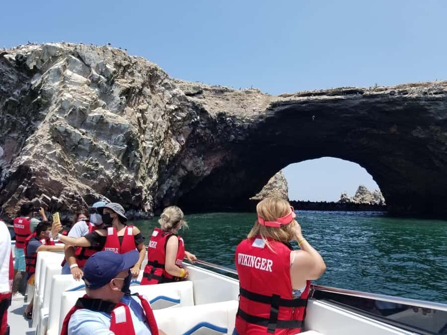 Paracas: Ballestas Island & Nature Reserve all inclusive - Getting picked up and getting to the pier with minimal fuss