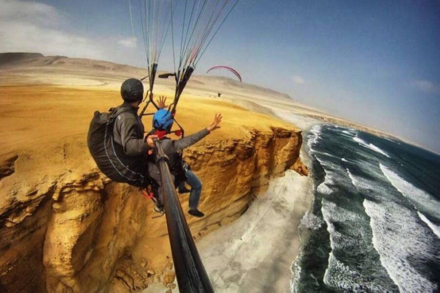 Paracas : Paragliding - Fly Like a Bird - Flight clothing and packing that actually matters
