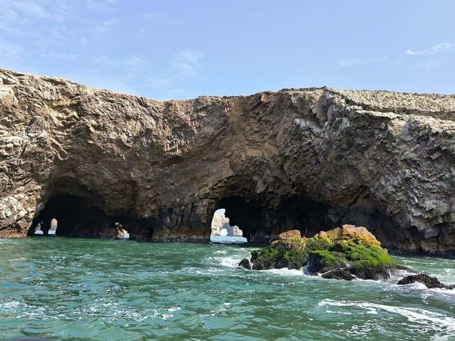 Paracas: speedboat BALLESTAS ISLANDS TOUR - Rock monuments like the Arch of Desire and Profile of Christ