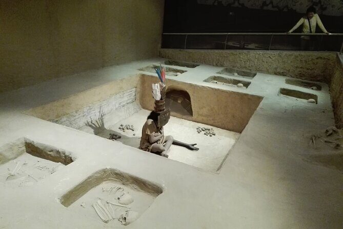 Piramids of Tucume Tour, Sican Museum and Lambayeque city tour - Tucume Pyramids and Huaca Balsas: the walk through dry forest is part of the show