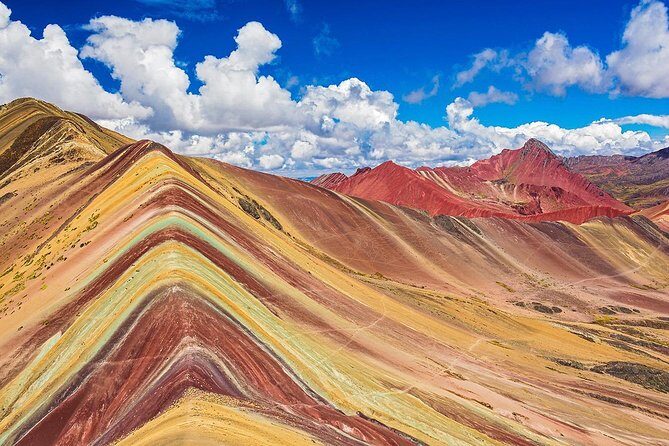 Private Rainbow Mountain Tour From Cusco – Vinicunca Rainbow Mountain - English-speaking guides who keep the mood calm