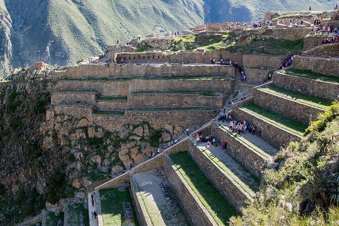 Private Tour: 6 days|| Cusco || MachuPicchu ||Rainbow Mountain|| - Day 3: Machu Picchu by early bus, guided ruins, and the return to Cusco