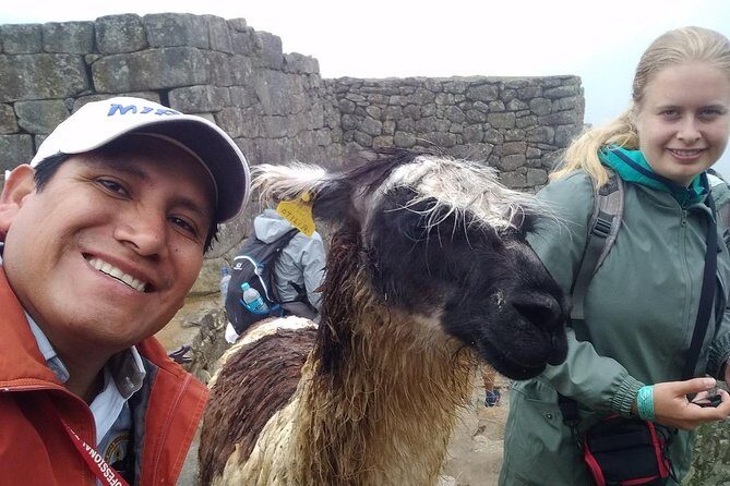 Private Tour Guide in Machupicchu from Aguas Calientes. - Who should book this private Machu Picchu guide