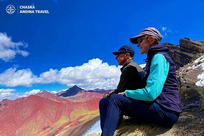 Private Tour Rainbow Mountain + Red Valley + LUNCH - Valle Rojo (Pitumarca–Rio Rojo): the colored earth detour