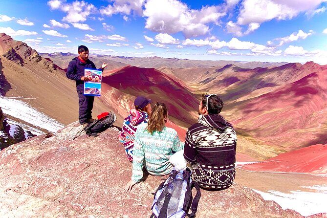 Private Tour Rainbow Mountain + Red Valley + LUNCH - Rainbow Mountain (Vinicunca): guide-led history, then a careful descent