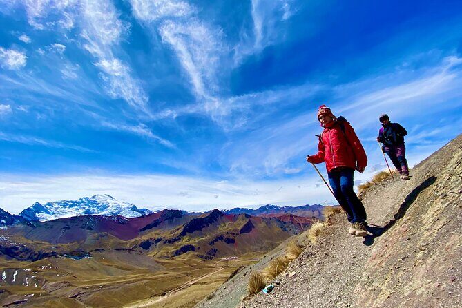 Private Tour Rainbow Mountain + Red Valley + LUNCH - Who should choose the Red Valley + Rainbow Mountain combo