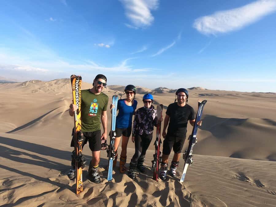 Pro Sanboarding or skiing in Huacachina from Lima - Day trip - Lunch in Huacachina Oasis: Refuel Without Losing Time