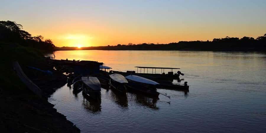 Puerto Maldonado: 3-hour sunset boat ride - Entering Tambopata while you float: what the reserve setting changes