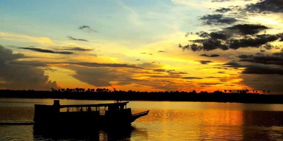 Puerto Maldonado: 3-hour sunset boat ride - Price and what’s included: getting the whole package for $50