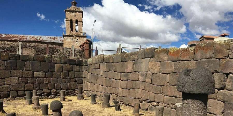 Puno: Chucuito, Aramu Muru, and Juli Day Trip - Aramu Muru, the Gate of the Gods: legend, viewpoint choices, and a spiritual tone