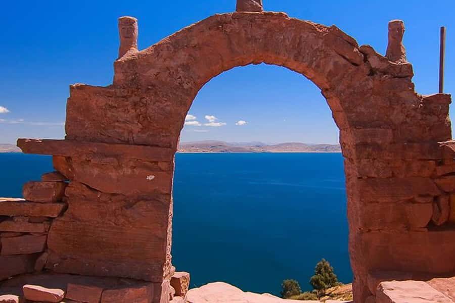 Puno: Lake Titicaca Day Tour - Taquile Island hike: the gradual climb to a living community
