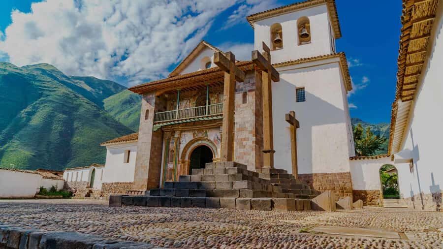 Puno: Route Of The Sun to Cusco with Lunch and Ticket Option - Meeting point on Jirón Tacna and what the day really feels like