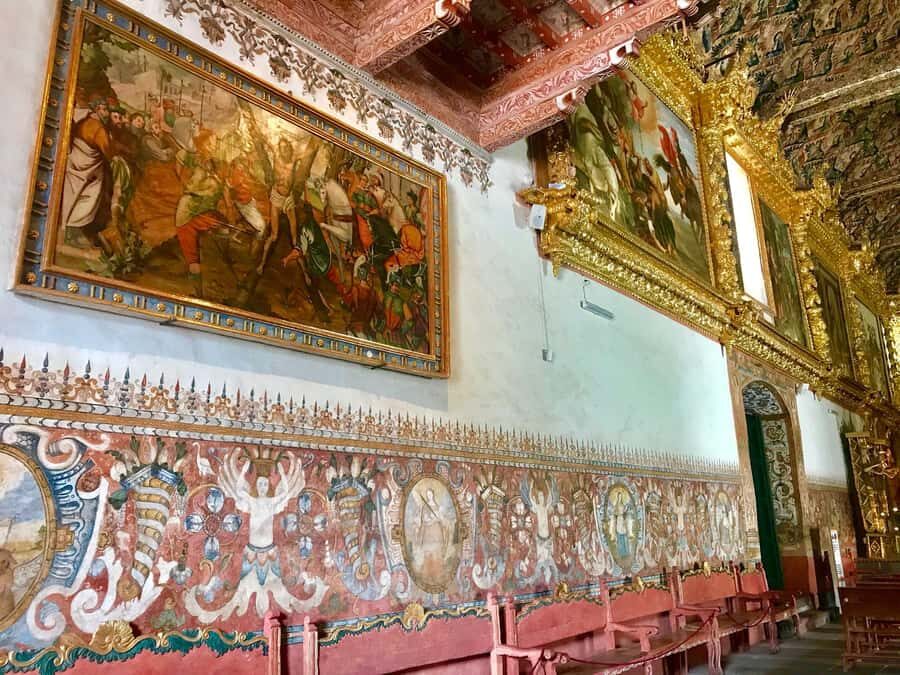 Puno: Route Of The Sun to Cusco with Lunch and Ticket Option - Pukara first: the meaning behind the bulls and clay figures