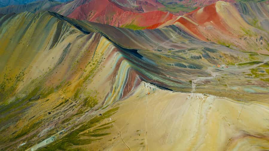 rainbown mountain Vinicunca 1 day - Why the 4–5 a.m. start matters for Vinicunca