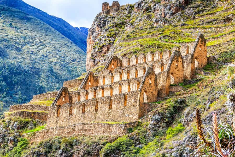 Sacred Valley: Ollantaytambo, Chinchero And Yucay With Lunch - Ollantaytambo village time plus lunch: a real place, not just ruins