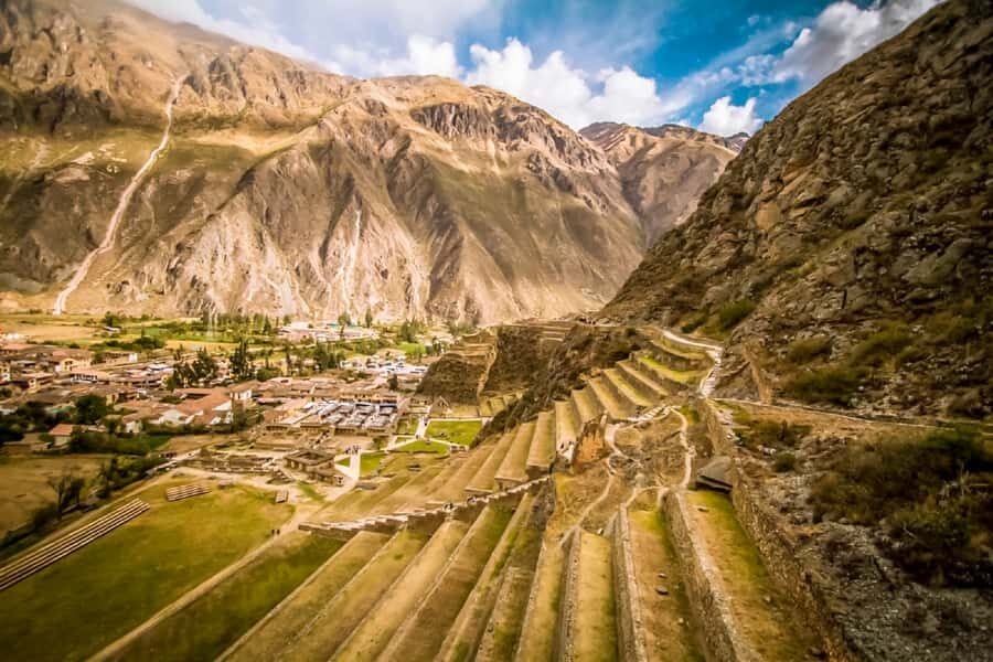 Sacred Valley: Ollantaytambo, Chinchero And Yucay With Lunch - Chinchero: views, market life, and craft traditions that keep going