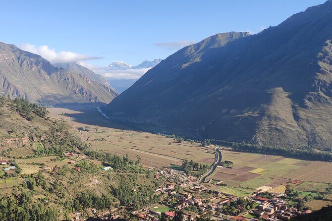 Sacred Valley Private Tour, Moray & Salt Mines Incluided - Pisac and Urubamba: Lunch Time That Doesn’t Eat the Whole Day