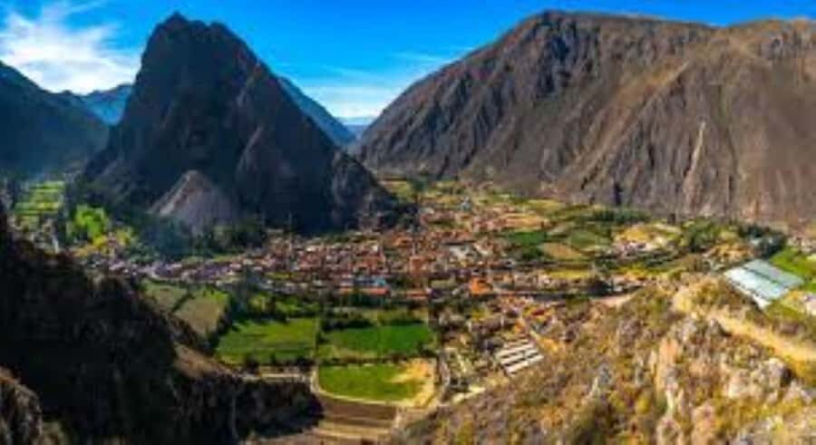 Sacred Valley Vip Cusco - Chinchero: Inca wall construction, a colonial church, and a textile center