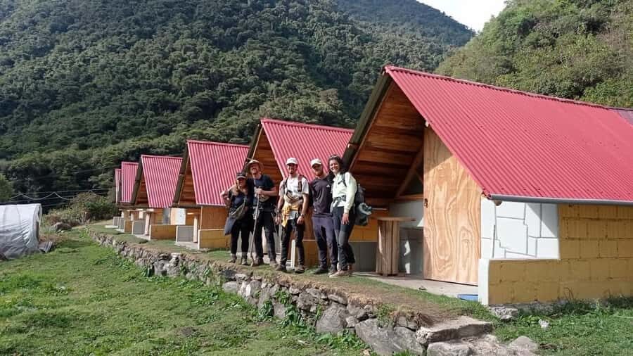 Salkantay trek to Machu Picchu – 5D/4N – Premium - The guide and the group size: where the experience can tilt