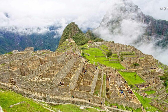 Small-Group Day Tour to Machu Picchu - Cusco to Ollantaytambo: The Train Ride That Sets the Mood