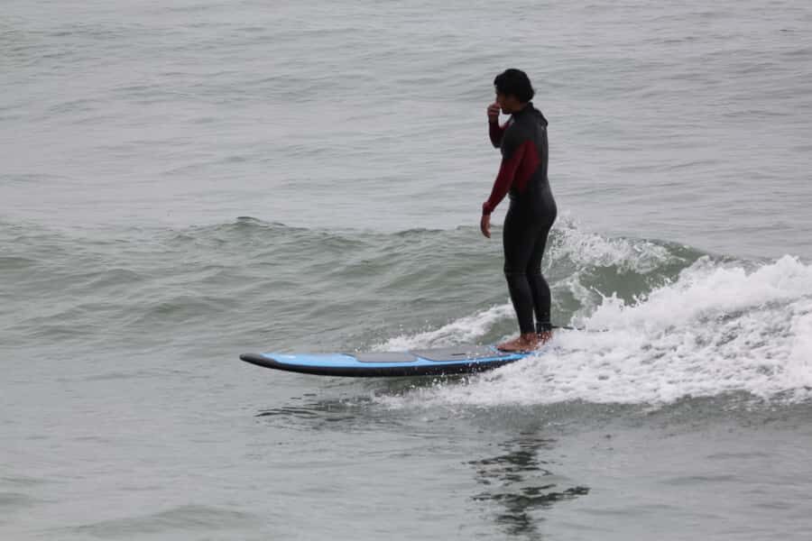 Surfing experience in Lima - The Wave Factor: Why They Say It’s a Good Starting Spot