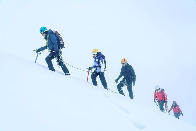 Tour Climbing Nevado Mateo | Your First 5,150 m Summit | 12 Hours - The guide experience that makes the difference